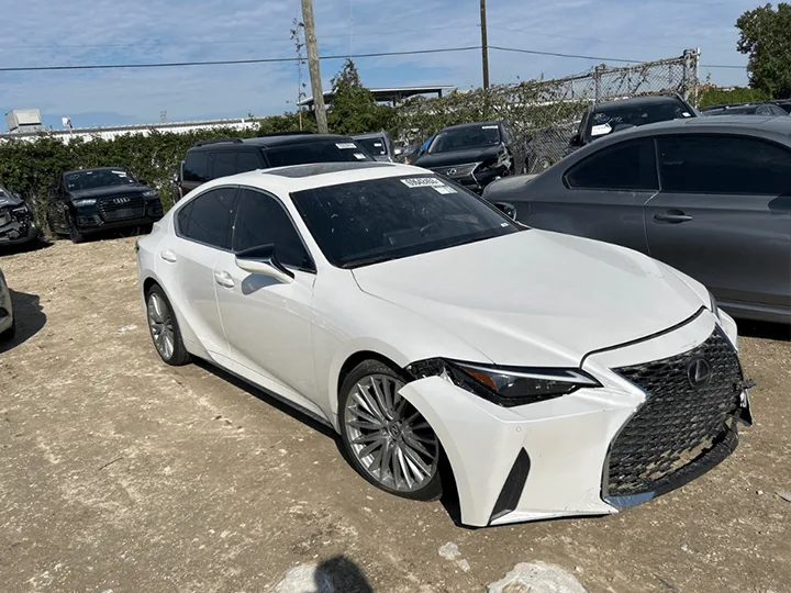 Lexus IS300